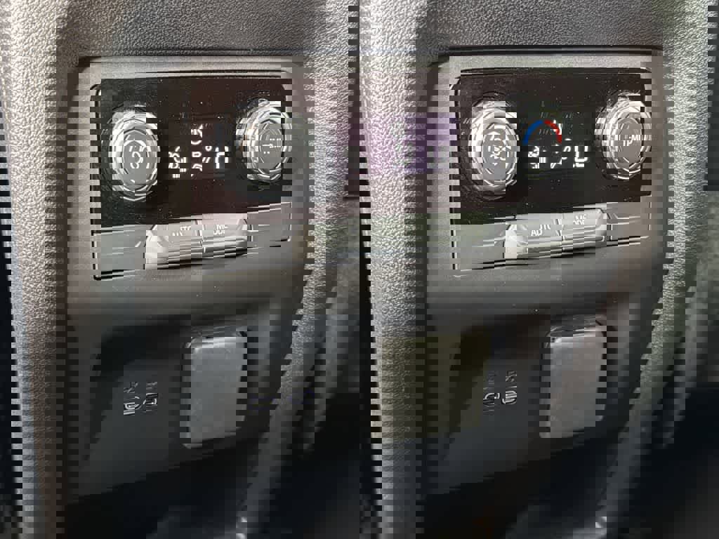 New 2025 GMC Acadia Elevation w/ Elevation Premium Package image 43