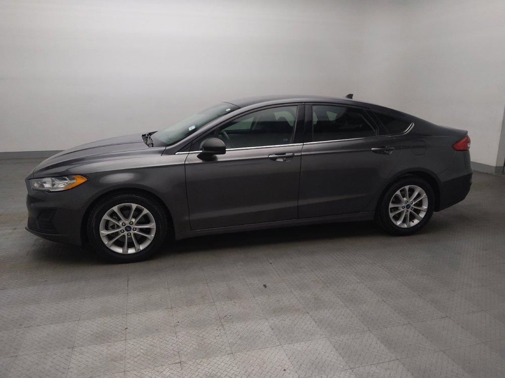Used 2020 Ford Fusion SE FWD image 2