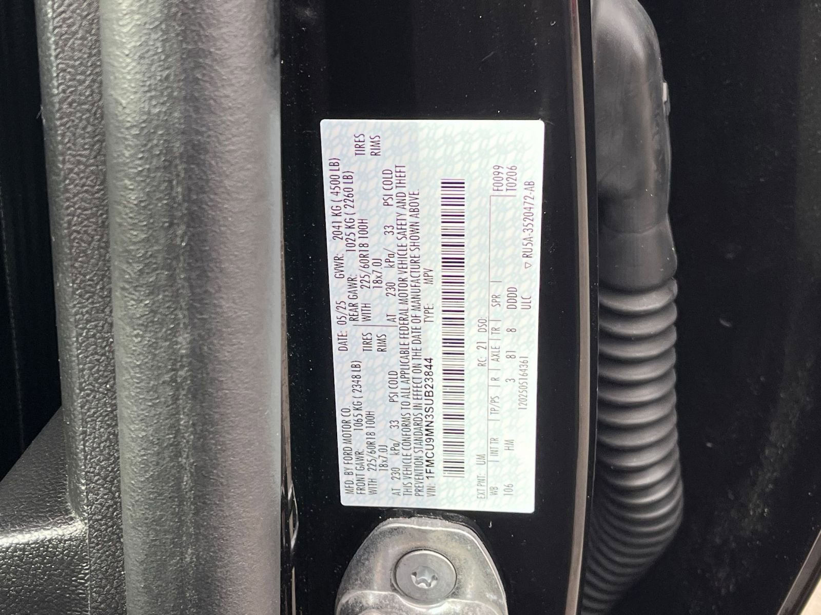 Used 2025 Ford Escape ST-Line image 24