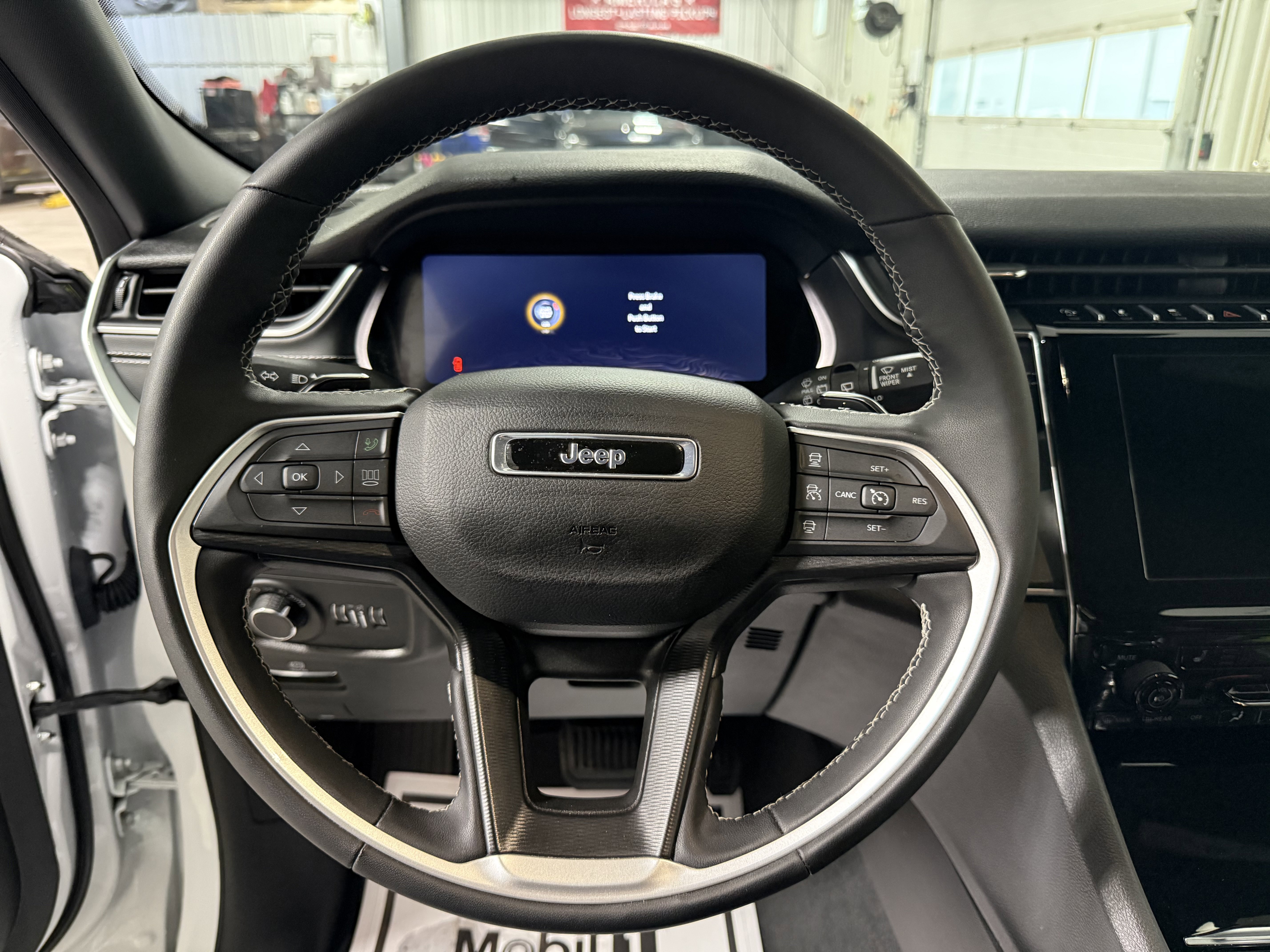 Used 2024 Jeep Grand Cherokee L Laredo w/ Luxury Tech Group I image 28