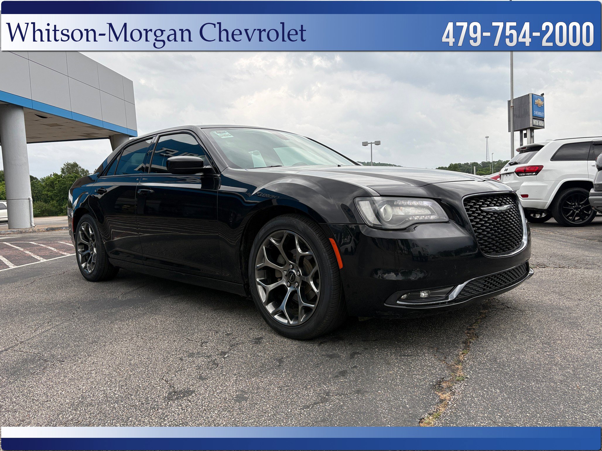 Used 2018 Chrysler 300 S RWD image 4