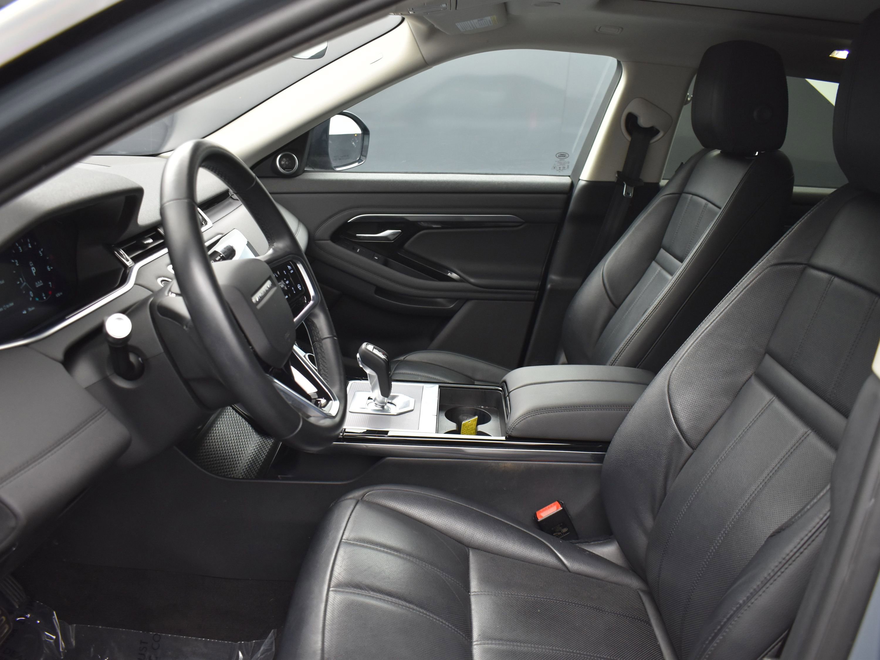 Used 2021 Land Rover Range Rover Evoque SE image 12