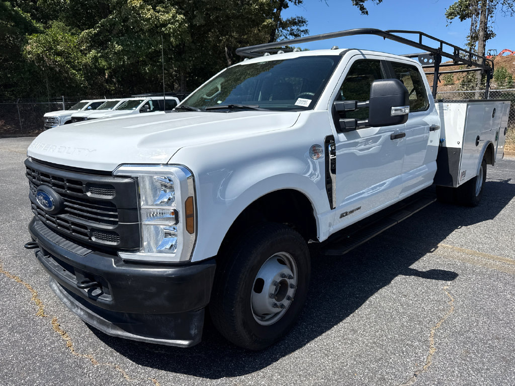 Used 2024 Ford F350 XL AWD/4WD image 3