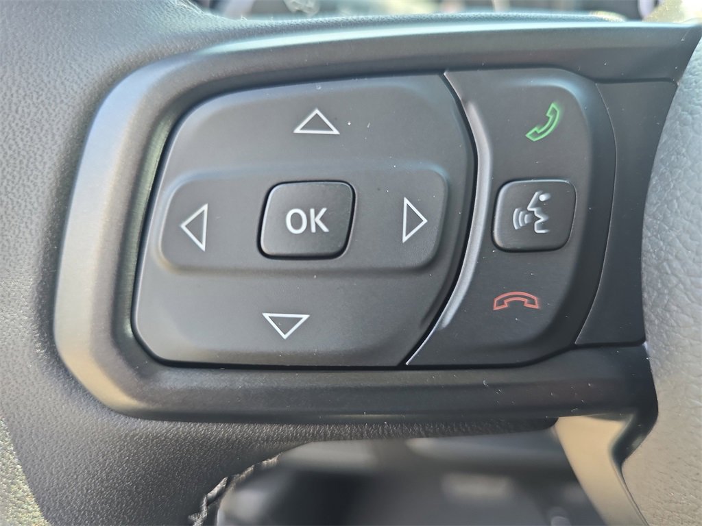 New 2025 Jeep Gladiator Sport image 17