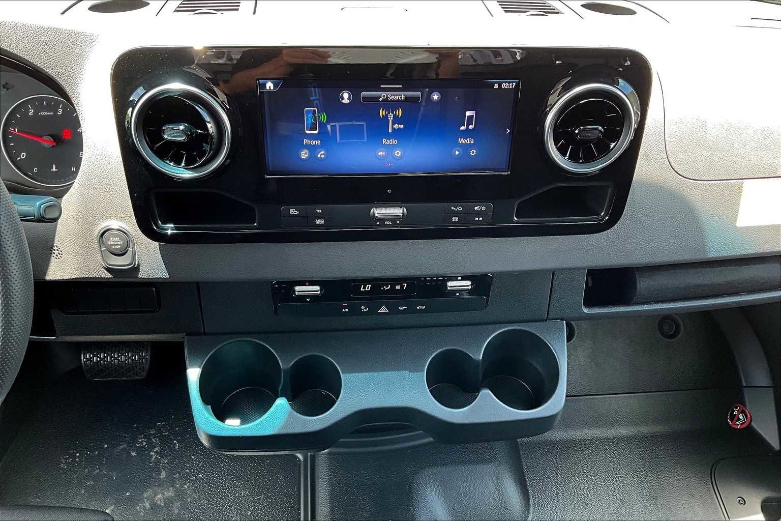 New 2025 Mercedes-Benz Sprinter 2500 image 18