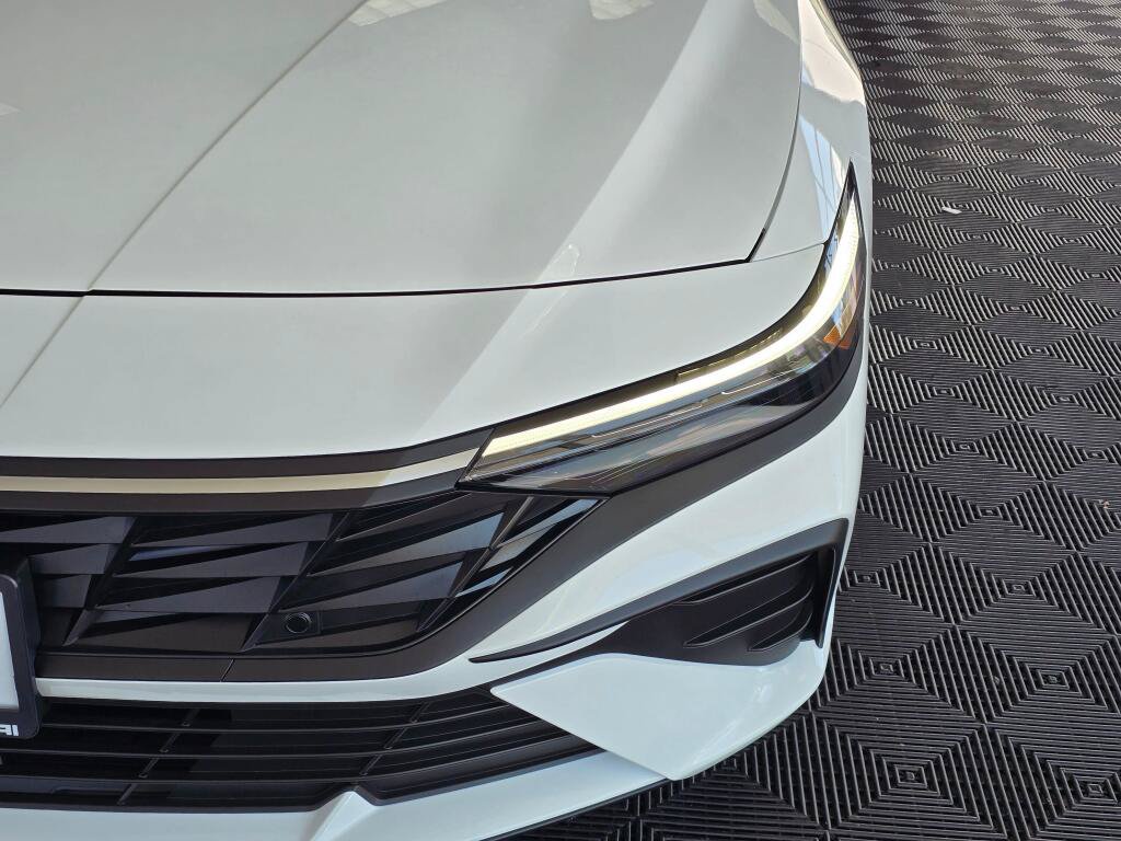 New 2026 Hyundai Elantra Sport FWD image 9