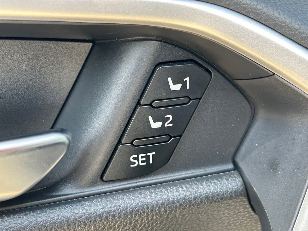 Used 2025 Toyota RAV4 XLE Premium w/ Weather Package AWD/4WD image 25