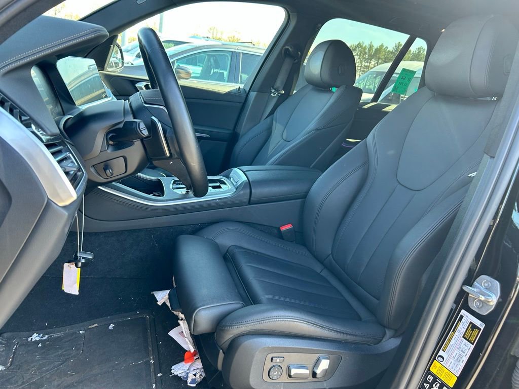 Used 2022 BMW X5 xDrive40i w/ Premium Package image 9