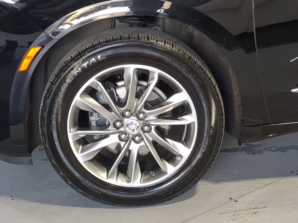 Used 2024 Buick Enclave Avenir w/ Avenir Technology Package AWD/4WD image 17