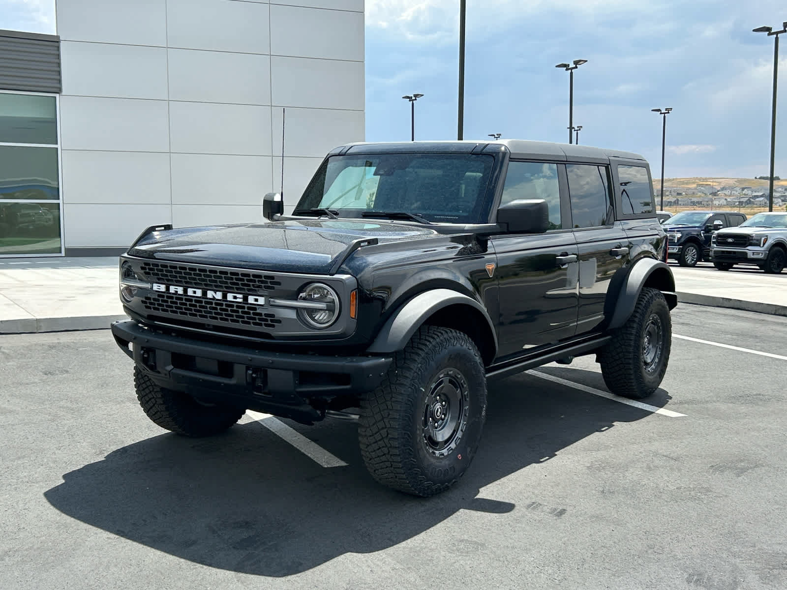 New 2024 Ford Bronco Badlands AWD/4WD image 2