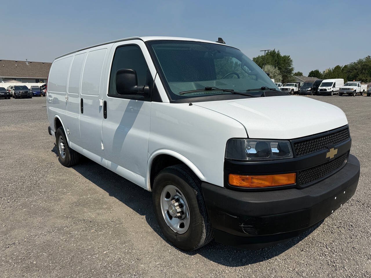 Used 2021 Chevrolet Express 2500 RWD image 9