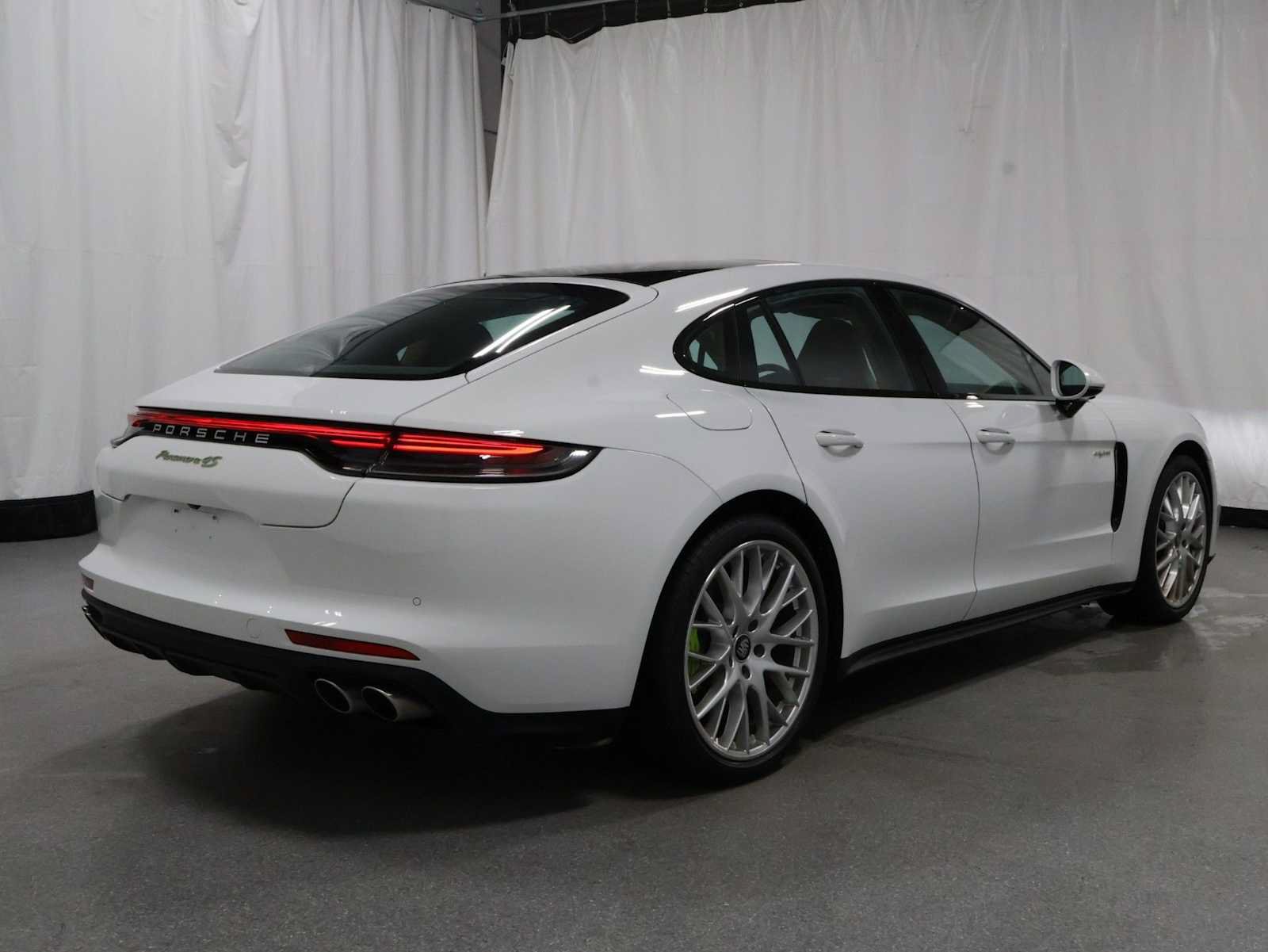 Certified 2023 Porsche Panamera 4S AWD/4WD image 9