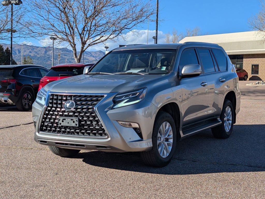 Used 2023 Lexus GX 460 Premium w/ Premium Plus Package image 3