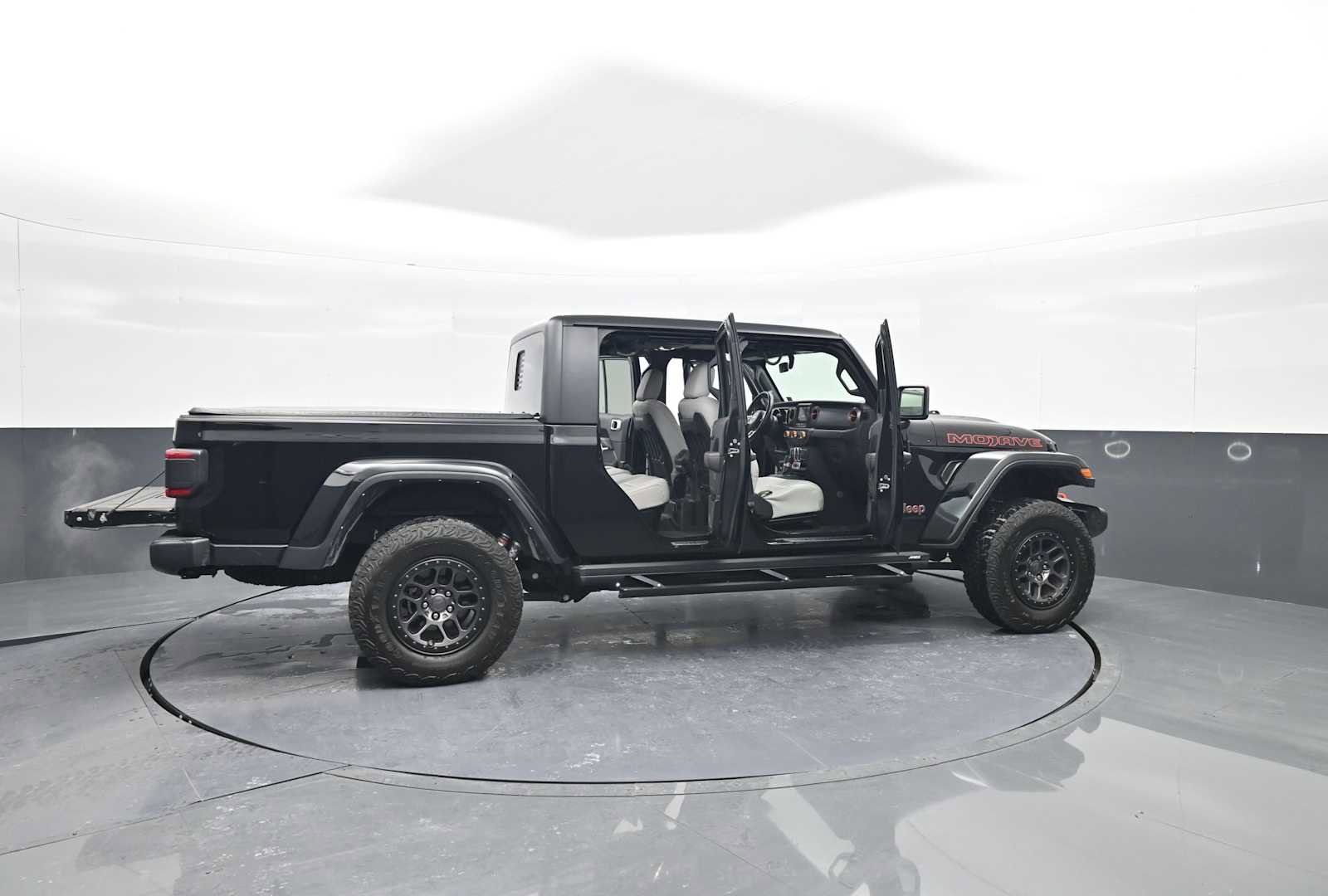 Used 2021 Jeep Gladiator Mojave image 48