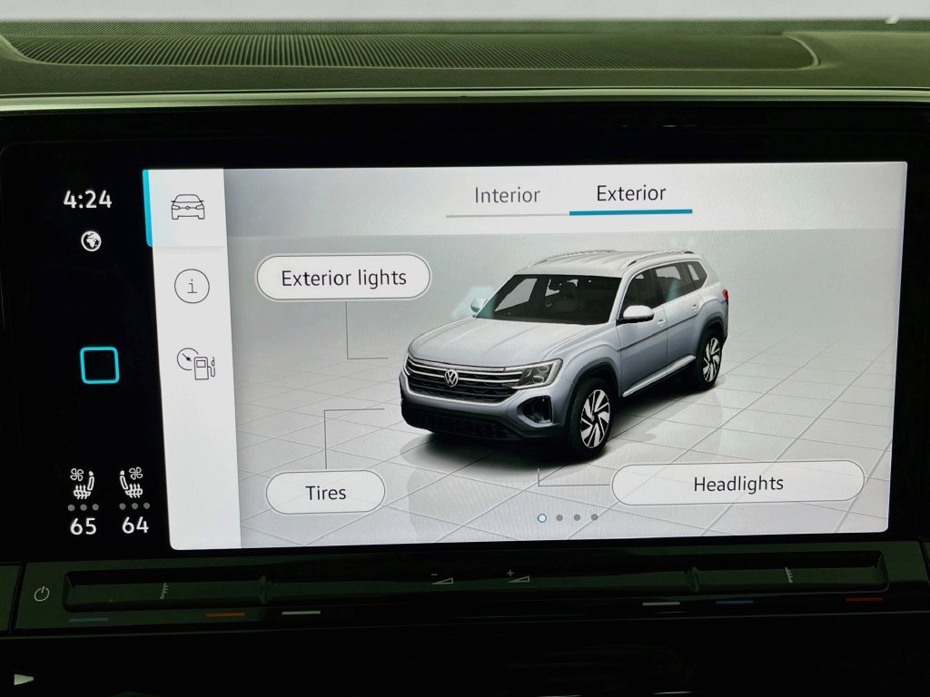 Used 2024 Volkswagen Atlas SE AWD/4WD image 16