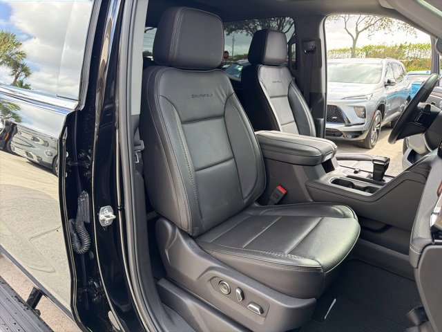 Used 2025 GMC Sierra 1500 Denali w/ Denali Reserve Package image 18