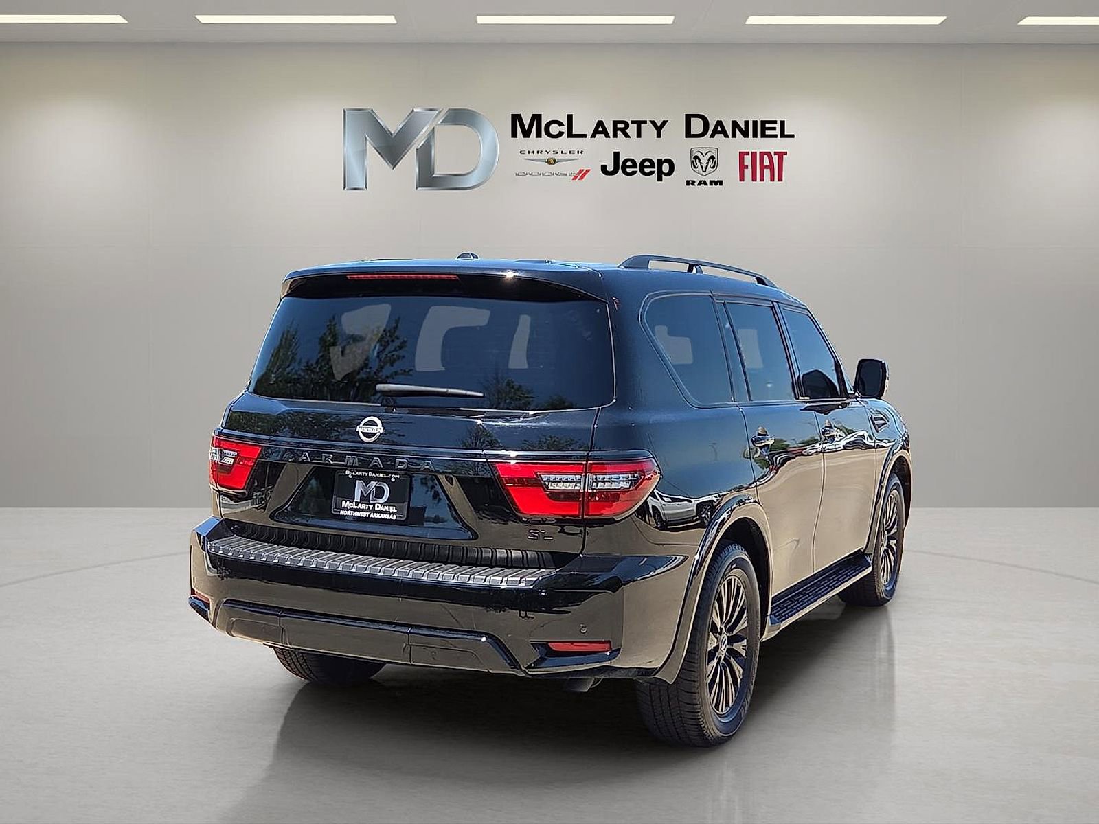 Used 2024 Nissan Armada SL w/ Midnight Edition Package RWD image 5