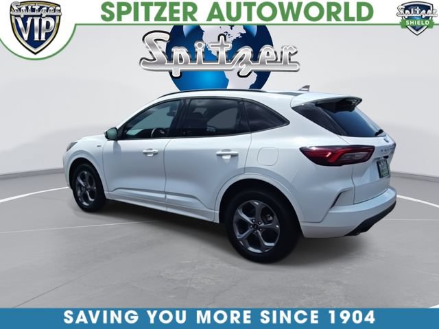 Used 2023 Ford Escape ST-Line Select AWD/4WD image 6