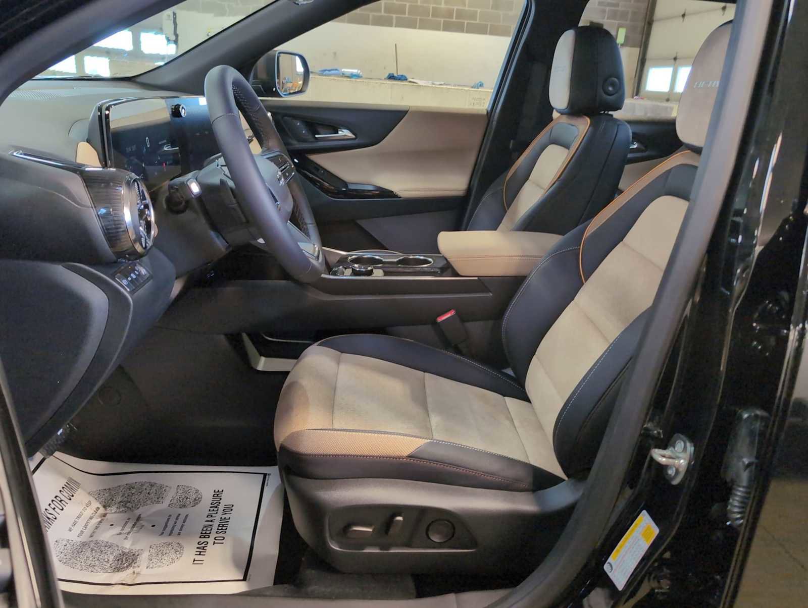 New 2026 Chevrolet Equinox ACTIV w/ Convenience Package III image 19