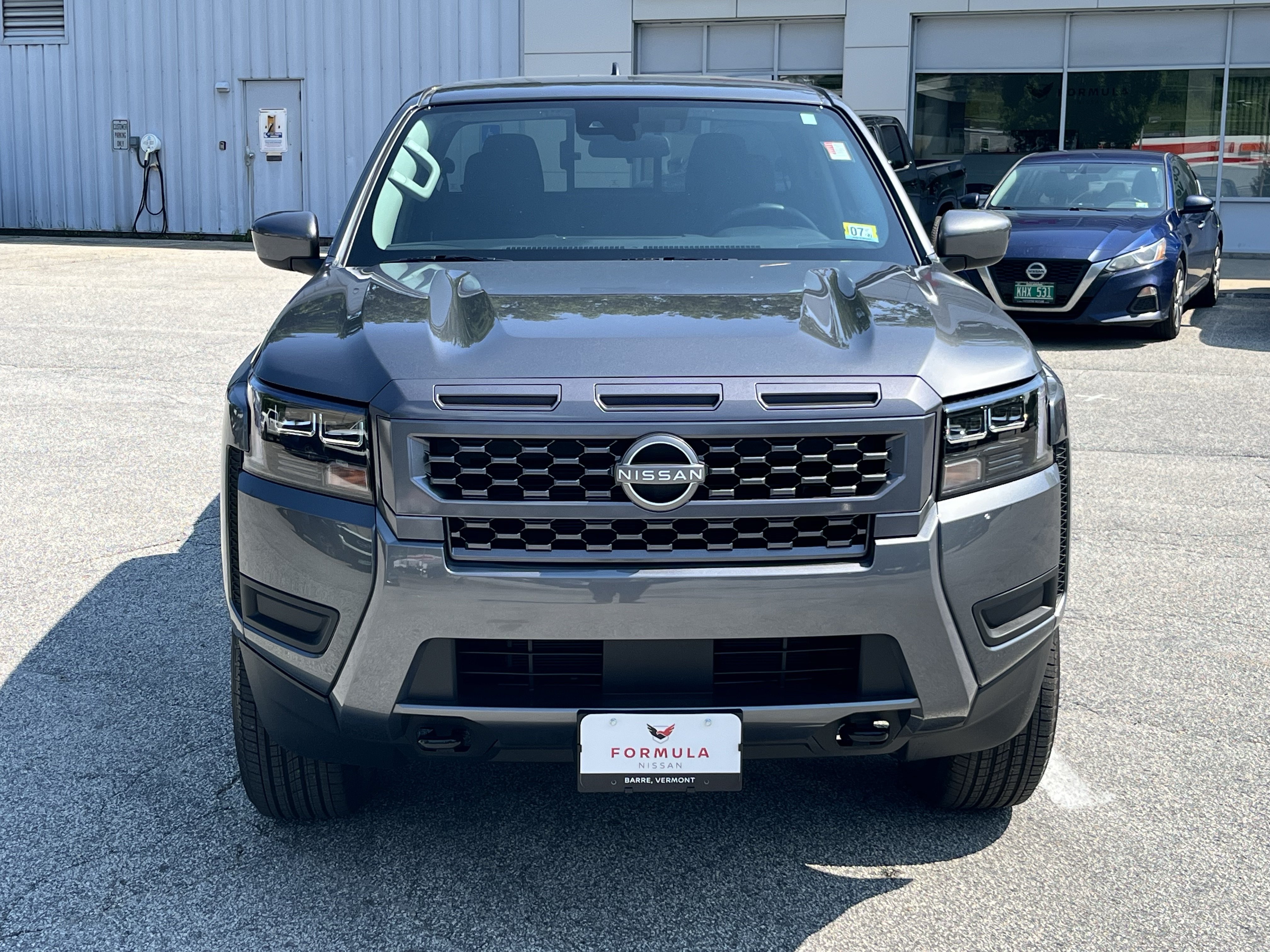 New 2026 Nissan Frontier SV w/ Tow Package AWD/4WD image 2