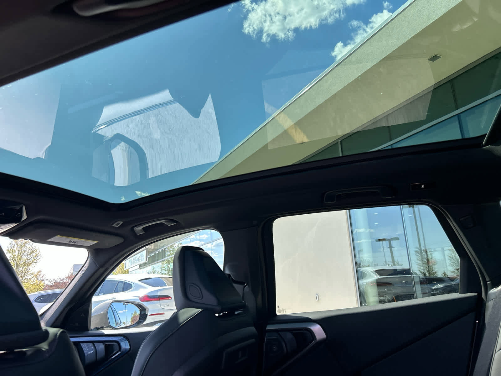 Certified 2025 BMW X3 xDrive30i w/ Premium Package image 21