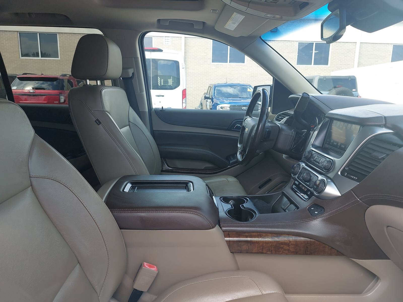 Used 2018 Chevrolet Tahoe LT w/ LT Signature Package AWD/4WD image 10