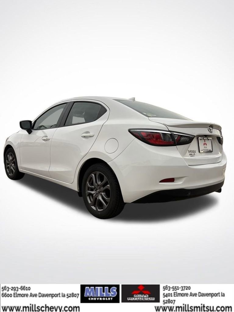 Used 2019 Toyota Yaris LE image 5