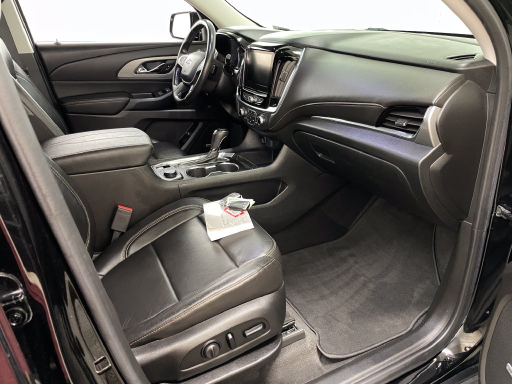Used 2020 Chevrolet Traverse RS AWD/4WD image 39
