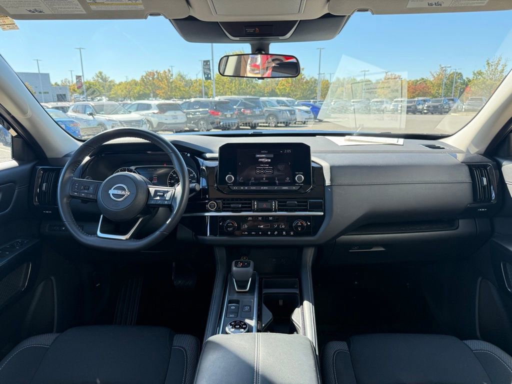 Certified 2024 Nissan Pathfinder SV image 15