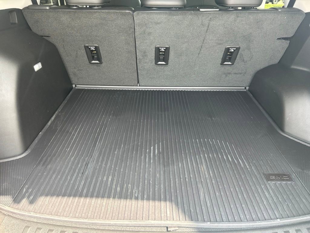 Used 2026 GMC Terrain Denali w/ LPO, Floor Liner Package AWD/4WD image 12