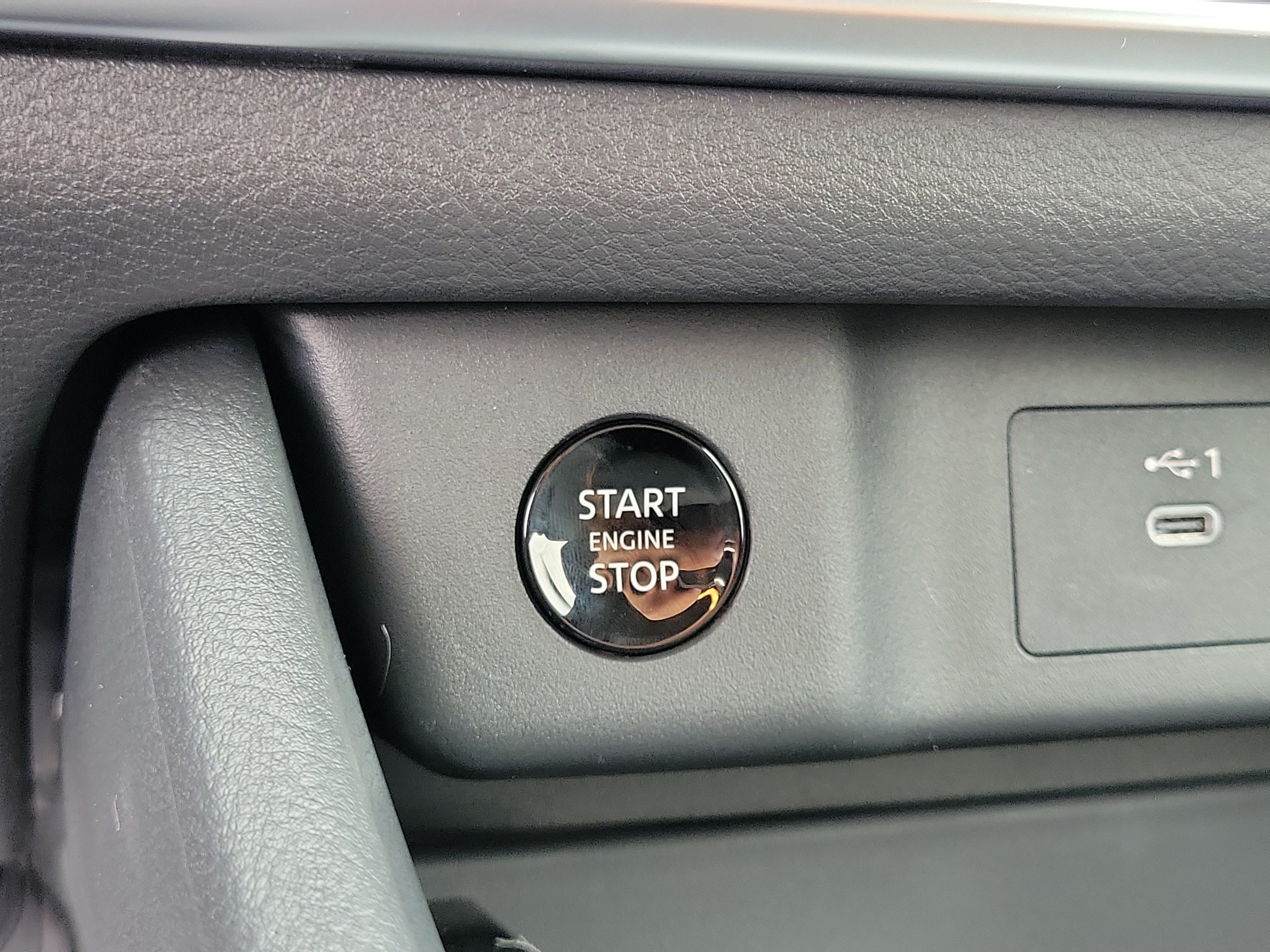 New 2026 Nissan Rogue SV w/ Cold Weather Package AWD/4WD image 28