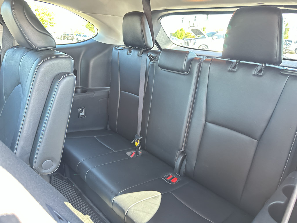 Used 2022 Toyota Highlander Platinum AWD/4WD image 18