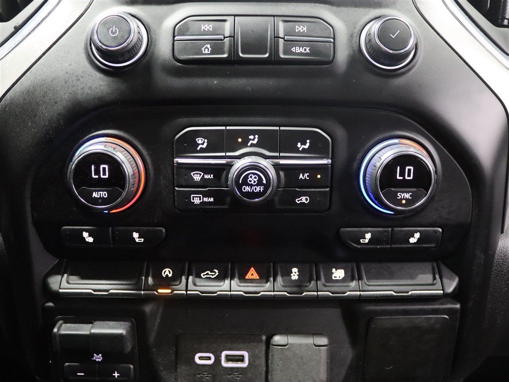 Used 2021 Chevrolet Silverado 1500 LT AWD/4WD image 37