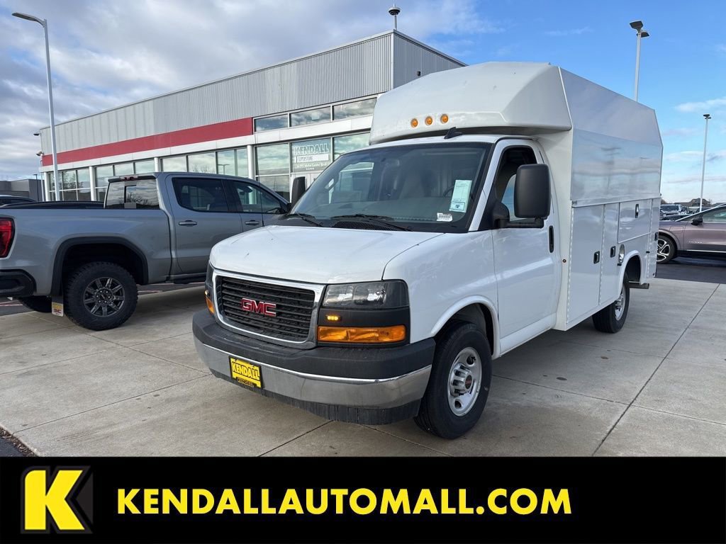 New 2024 GMC Savana 3500 w/ Power Convenience Package