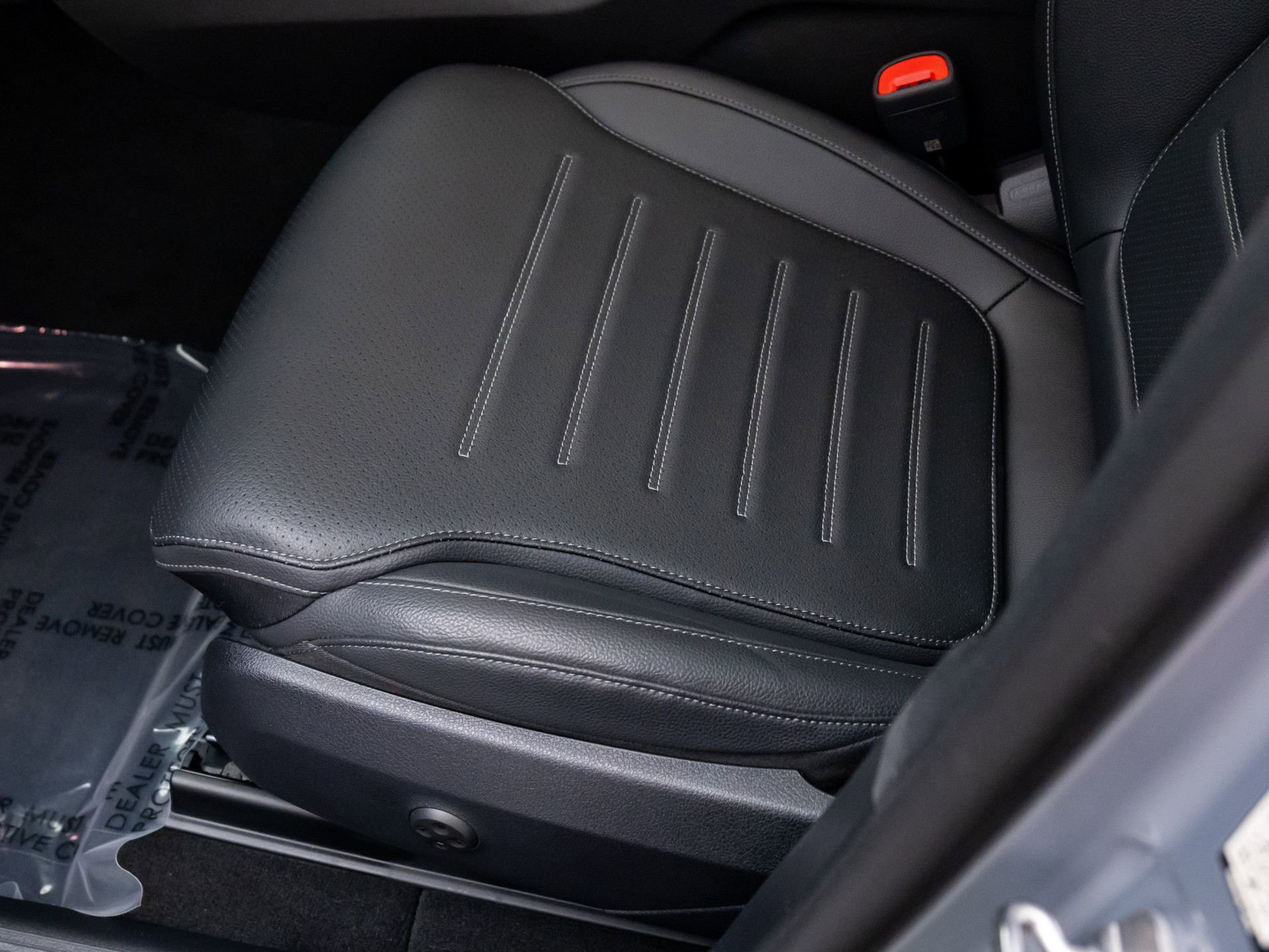 Certified 2025 Mercedes-Benz GLC 350e 4MATIC image 19