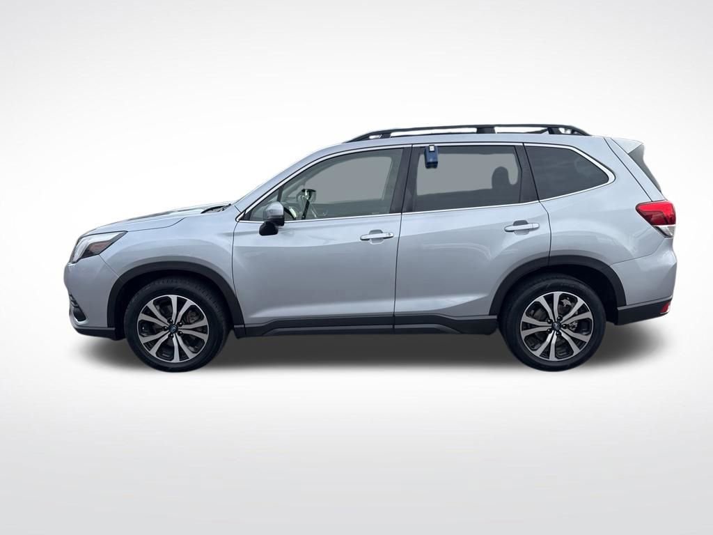 Used 2022 Subaru Forester Limited image 4