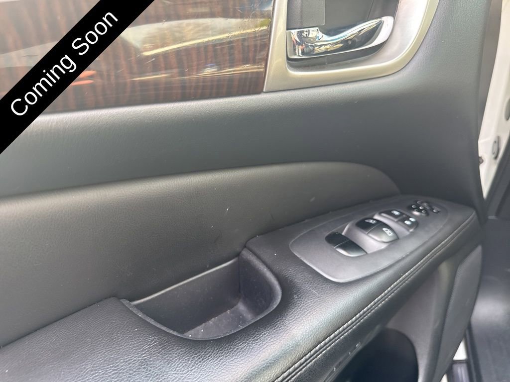Used 2014 Nissan Pathfinder SL w/ SL Tech Package image 14