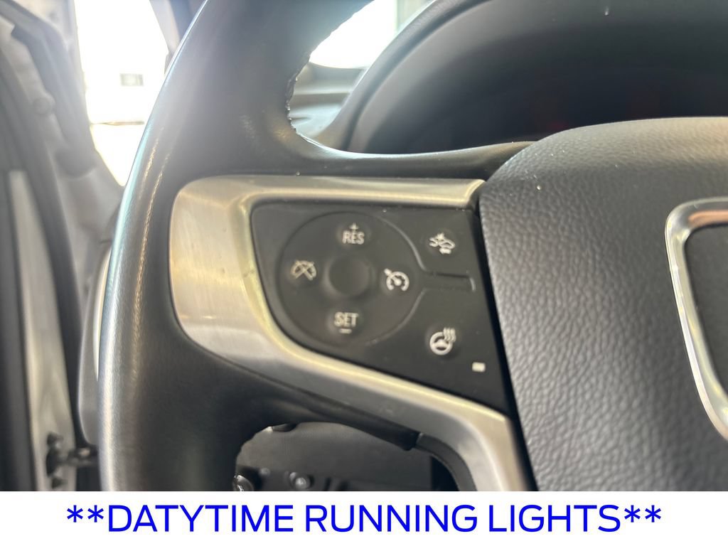 Used 2024 GMC Terrain SLT AWD/4WD image 19