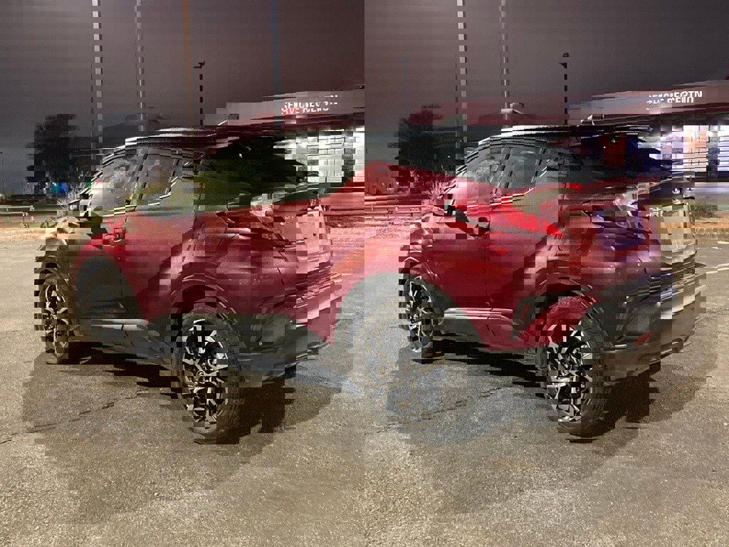 Used 2019 Toyota C-HR Limited image 7