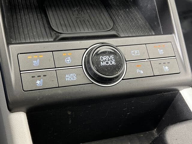 Used 2024 Hyundai Kona Limited FWD image 34