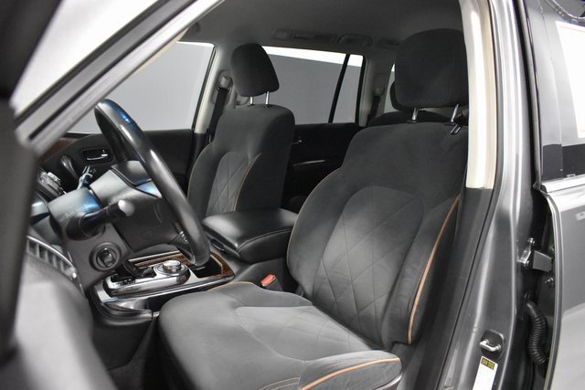 Used 2017 Nissan Armada SV w/ Driver Package image 5