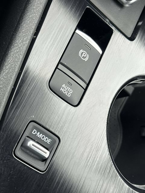 Certified 2023 Nissan Rogue SV FWD image 18