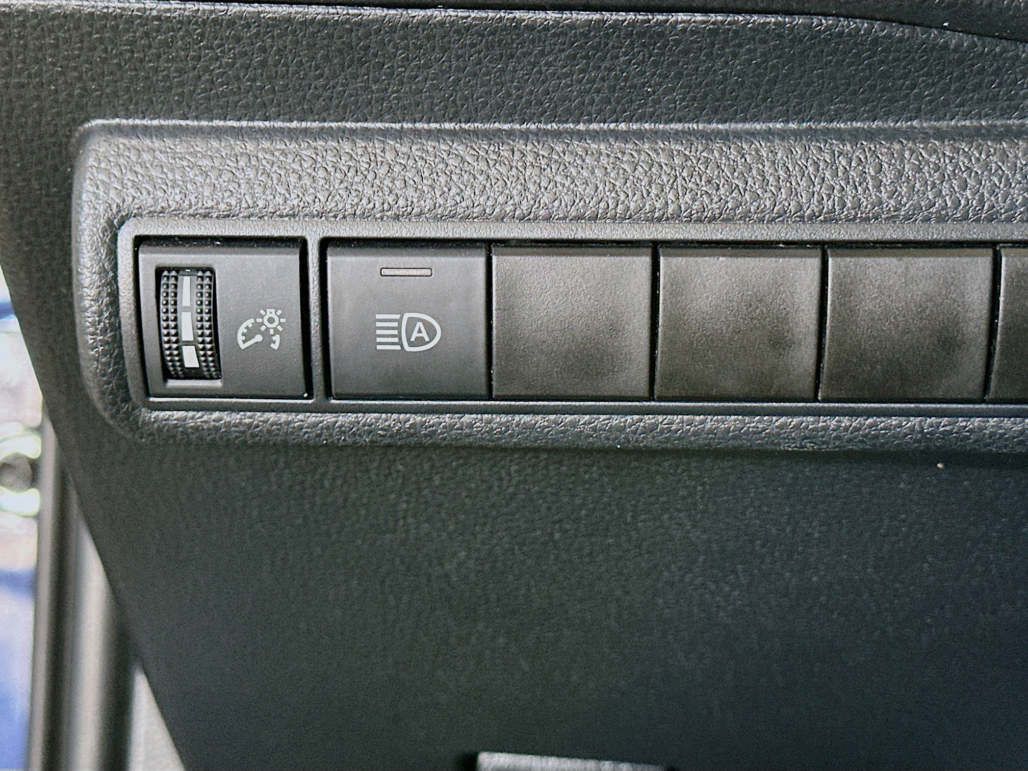 Used 2023 Toyota Corolla LE FWD image 16