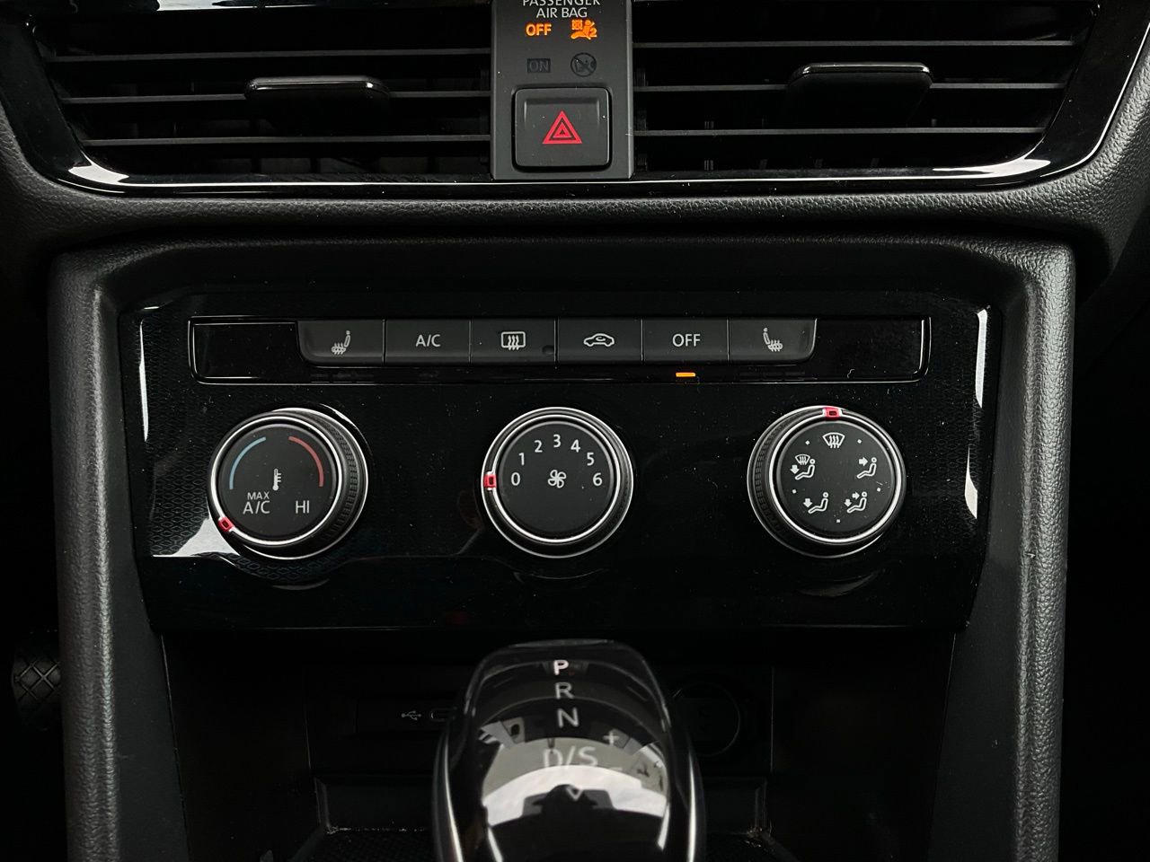 Used 2025 Volkswagen Taos S image 26