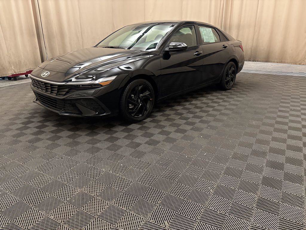 New 2026 Hyundai Elantra Sport image 1