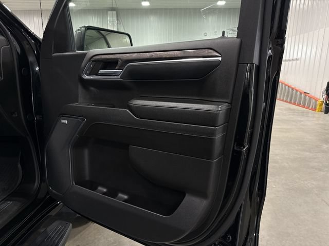 Used 2024 Chevrolet Silverado 1500 LTZ AWD/4WD image 34