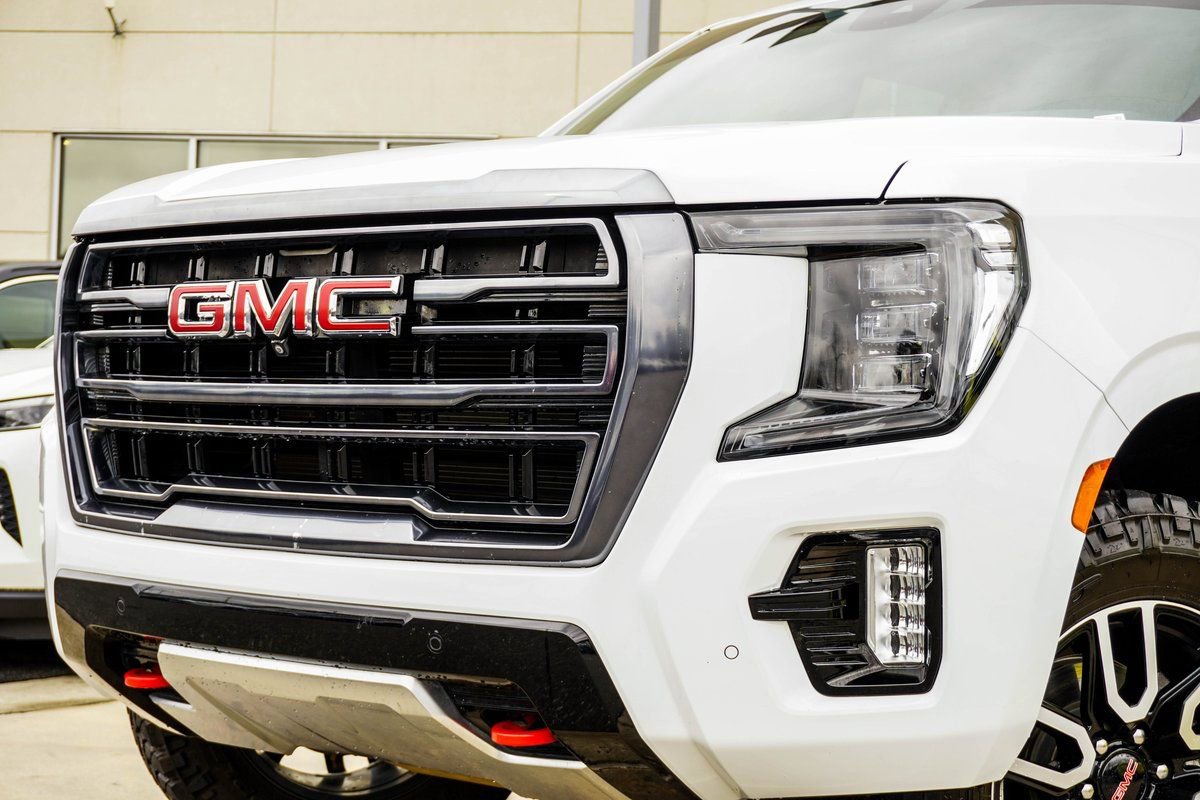 Used 2024 GMC Sierra 2500 Denali Ultimate w/ Max Trailering Package image 2