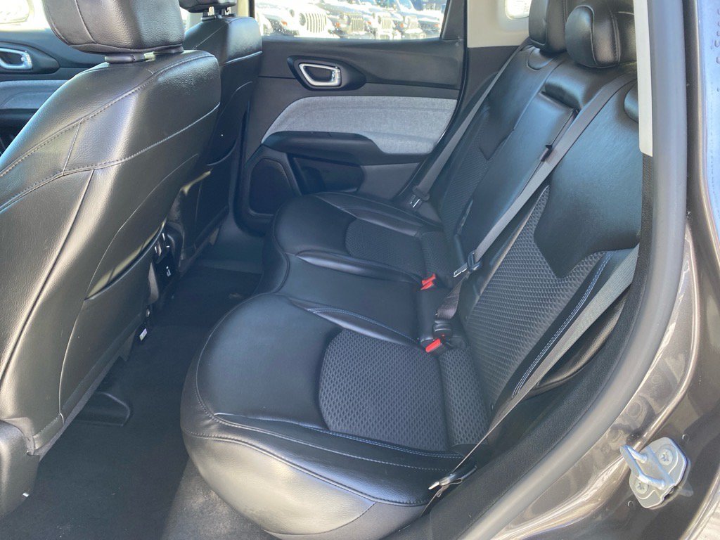 Used 2022 Jeep Compass Latitude w/ Convenience Group AWD/4WD image 24
