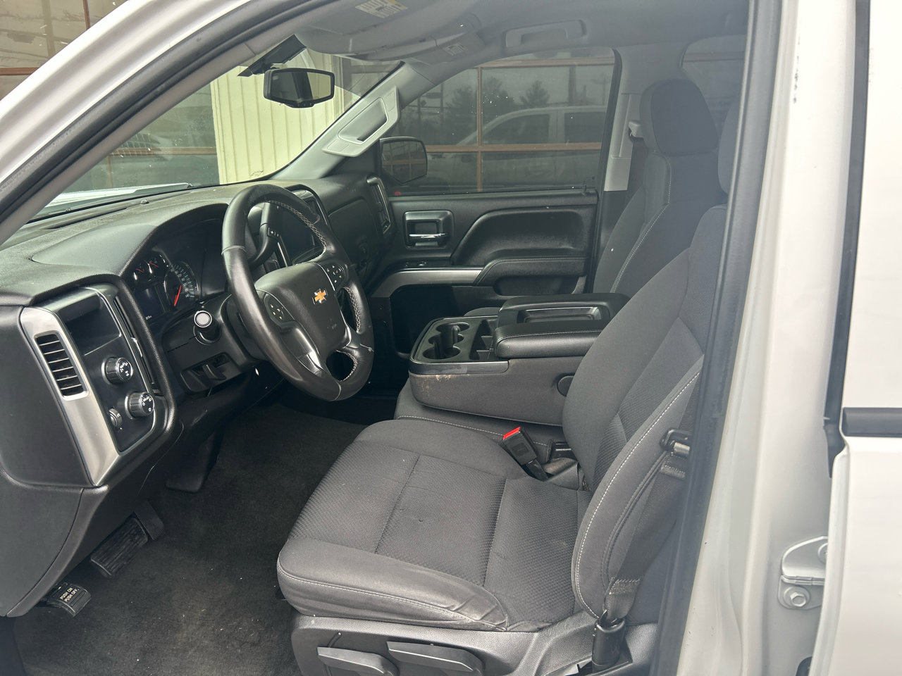 Used 2018 Chevrolet Silverado 1500 LT image 11