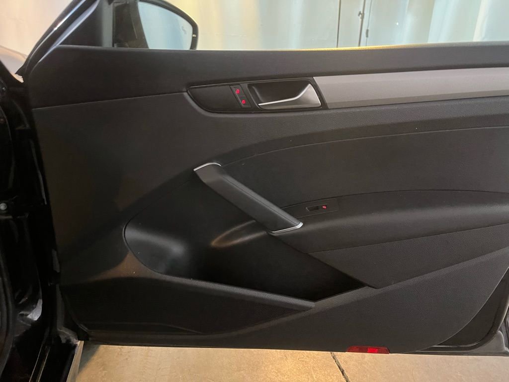 Certified 2021 Volkswagen Passat 2.0T S image 12